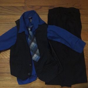 Boys 3t 3 piece suit